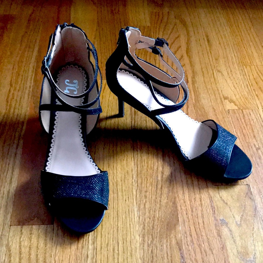 Journee Collection Bryce Heels